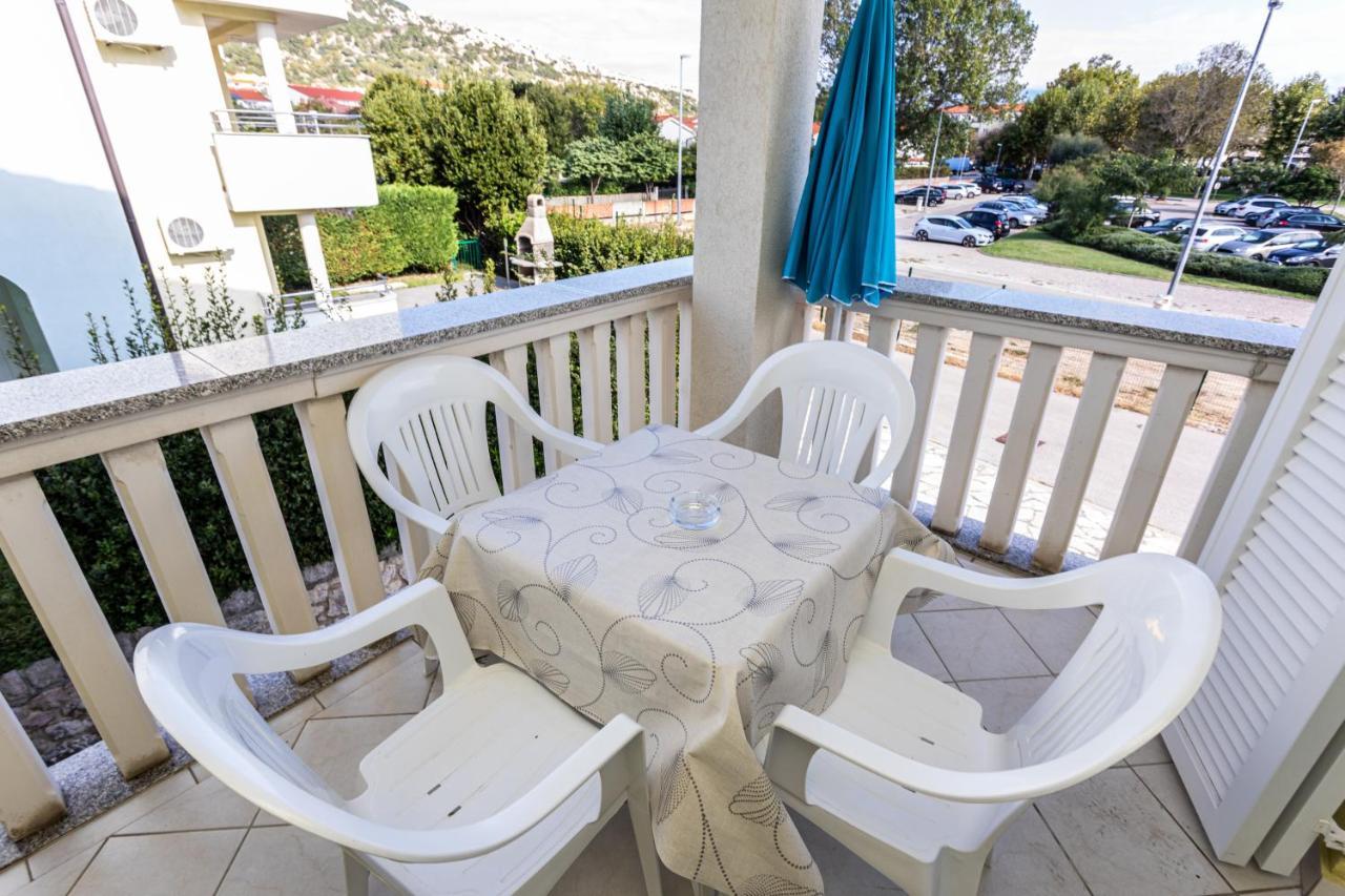 Apartman Crnekovic Ii Popa Dorcica Baska (Krk)