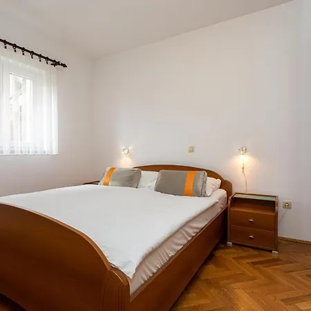 Apartments Crnekovic II Popa Dorcica Baska  Exterior photo