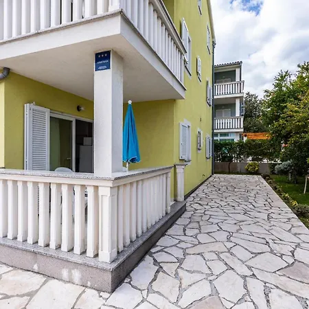 Apartments Crnekovic II Popa Dorcica Baska  Exterior photo