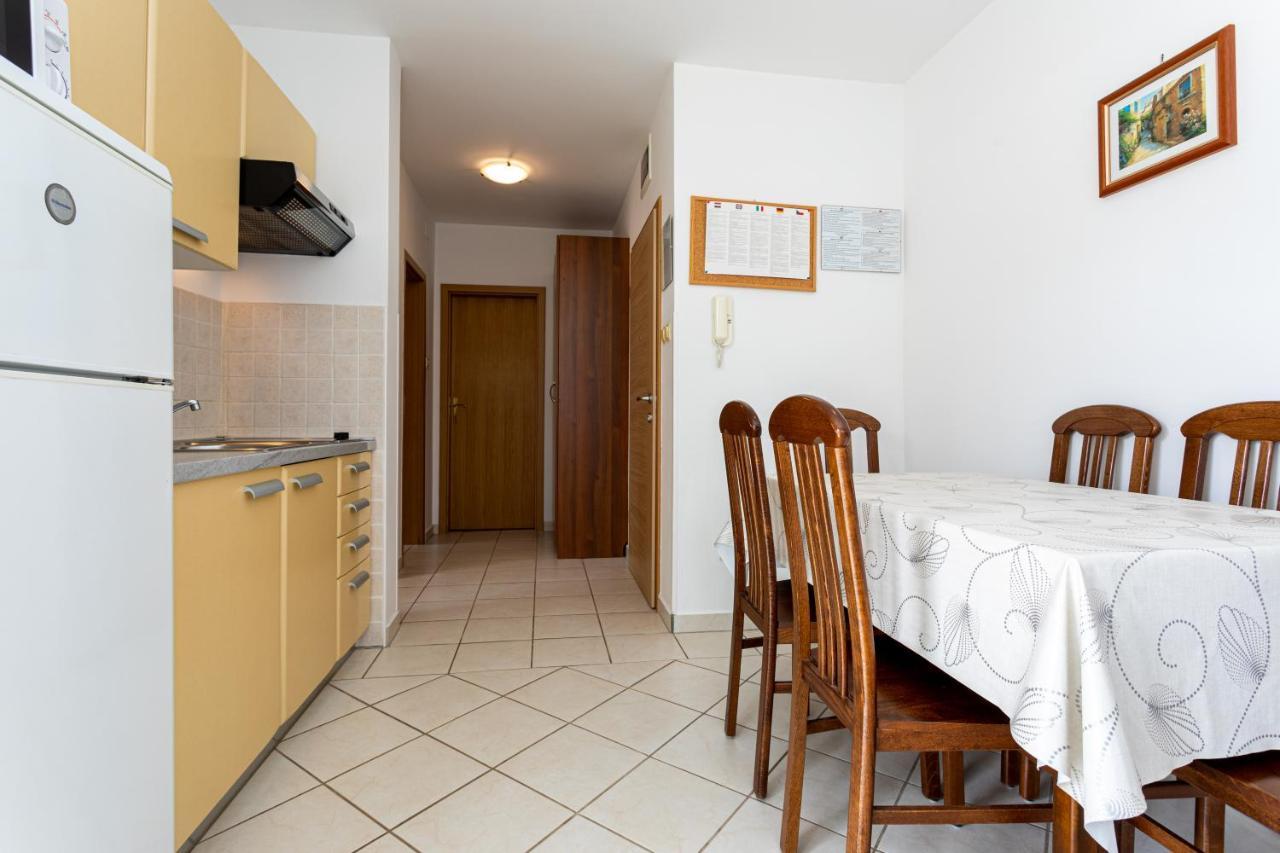 Crnekovic Ii Popa Dorcica Apartment